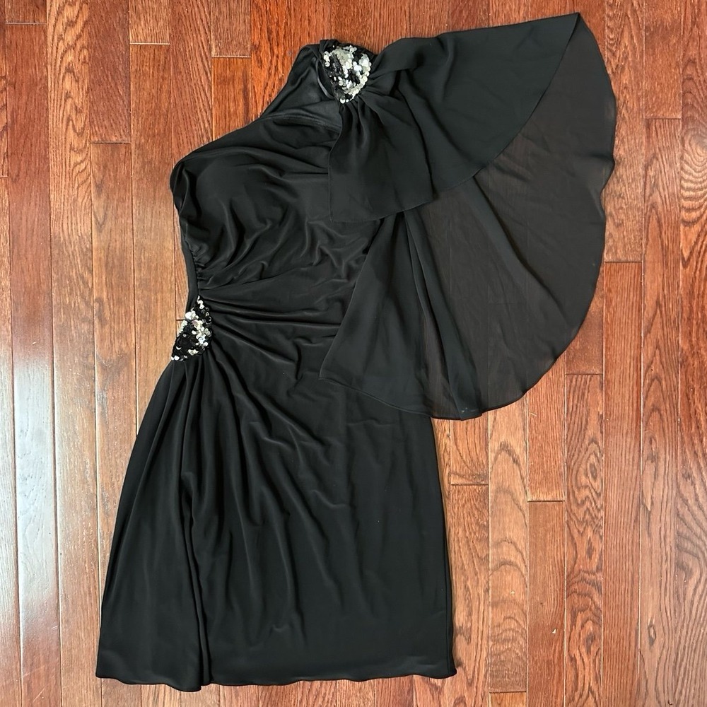 Vintage Y2K XSCAPE Black One Shoulder Batwing Cocktail Feminine Dress Size‎ 4